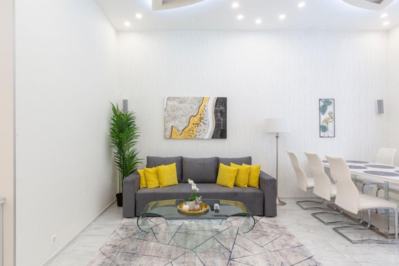 Luxurious Central Apartment Next To The Danube River Budapest Eksteriør bilde
