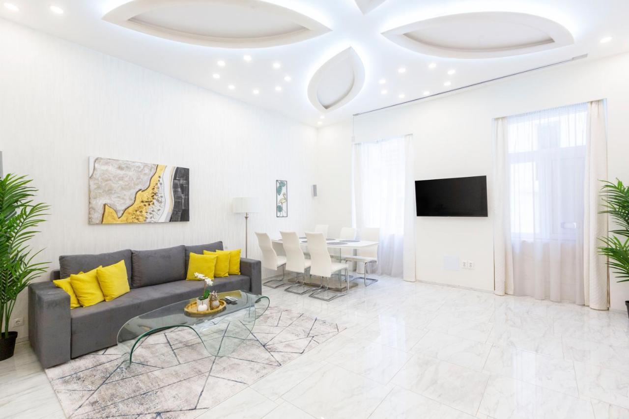 Luxurious Central Apartment Next To The Danube River Budapest Eksteriør bilde