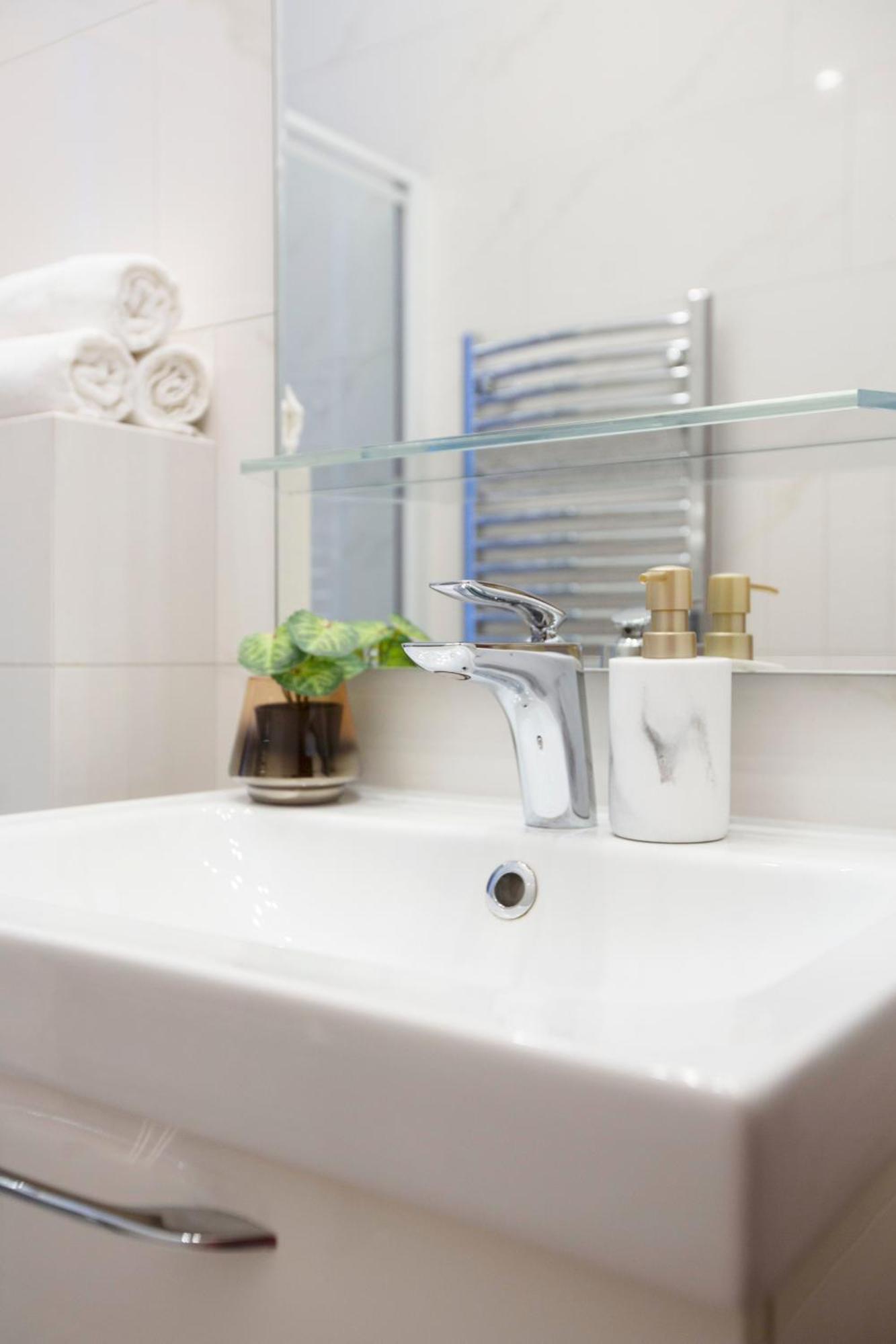 Luxurious Central Apartment Next To The Danube River Budapest Eksteriør bilde